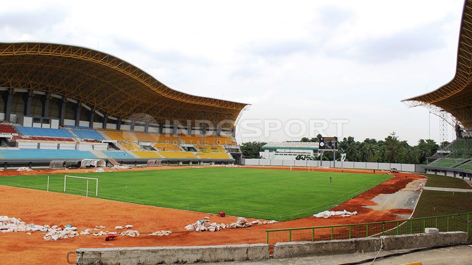 Pemerintah Kota Bekasi masih akan menunggu presentasi dari Persija Jakarta dan Bhayangkara FC terkait penggunaan Stadion Patriot. Copyright: © Herry Ibrahim/Indosport